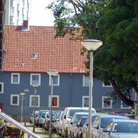 Dicht geparkt in den Nebenstraßen.