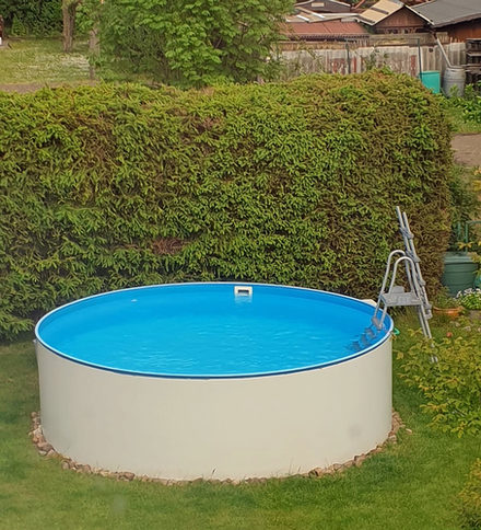 Die Poolzeit ist vorbei. Jetzt muss das Wasser richtig entsorgt werden.