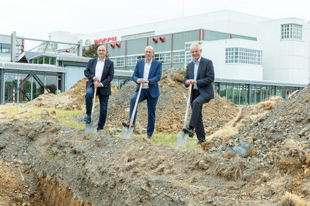 Erster Spatenstich bei Bosch