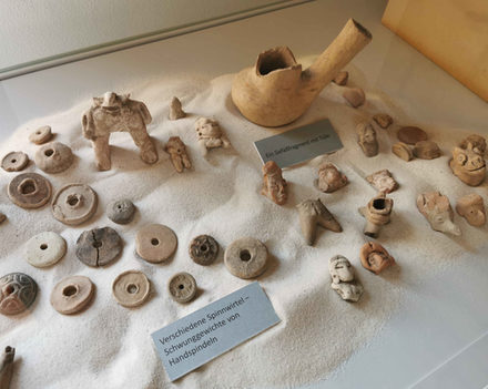 Die in einer Vitrine im Schloss Salder ausgestellten Stücke