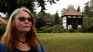 Ortsheimatpflegerin Renate Vanis berichtet über die Geschichte der Schlosskirche Salders.