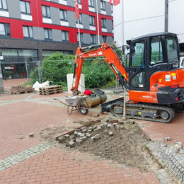 Die Arbeiten für die neue WC-Anlage haben begonnen.