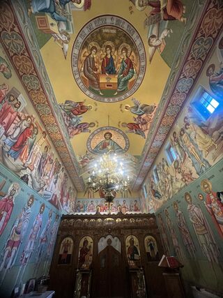 Das Innere der rumänisch-orthodoxen Kirche.