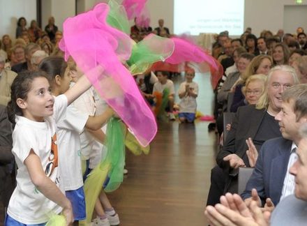 Vorführung von Schülern der Grundschule am See. Foto: Bernward Comes