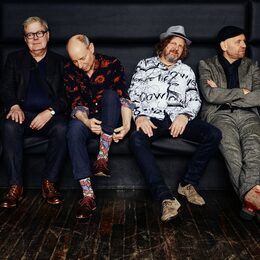 Henry Heggens, Stefan Dahms und Lutz Krajenskis neue Band MOJO MEN treten an, um Deutschlands Bühnen im Sturm zu erobern.